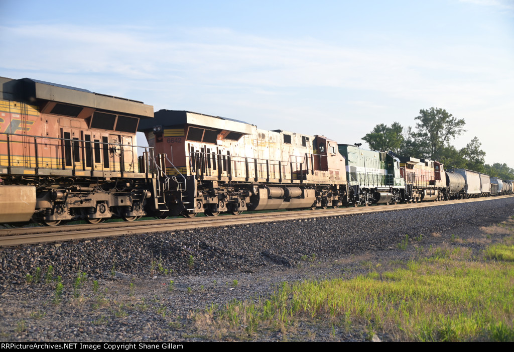 BNSF 6642